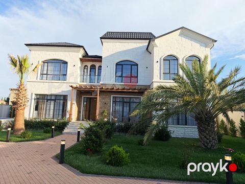 Satılır 6 otaqlı həyət evi/bağ evi 500 m² — Bakı