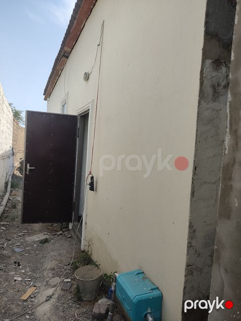 Həyət evi, Ulduz m — Bakı