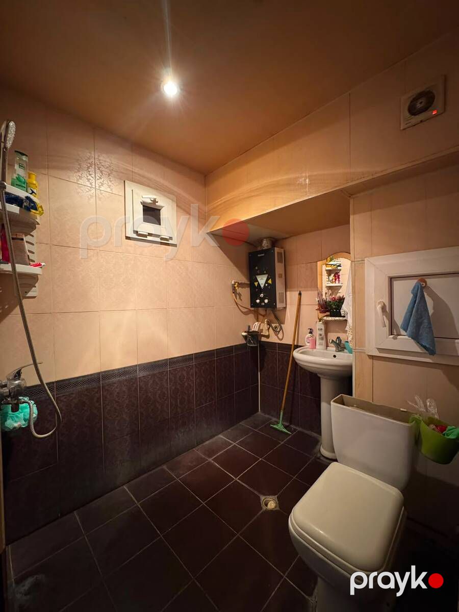 Satılır 2 otaqlı köhnə tikili 42 m² — Mənzil, Bakı (7)
