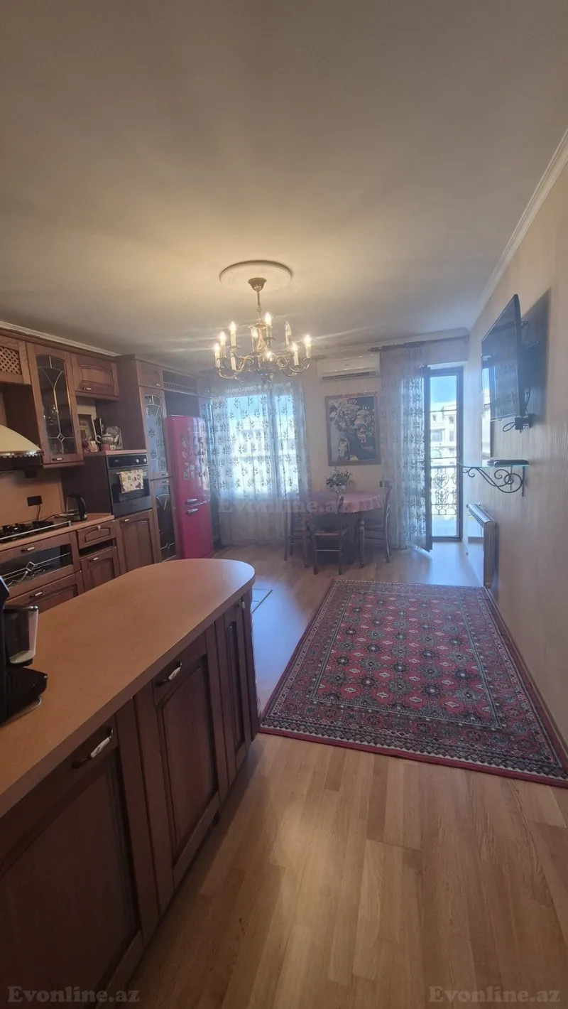 Satılır 3 otaqlı Mənzil Köhnə tikili 101 m² Bakı, Səbail r — Mənzil, Bakı (6)
