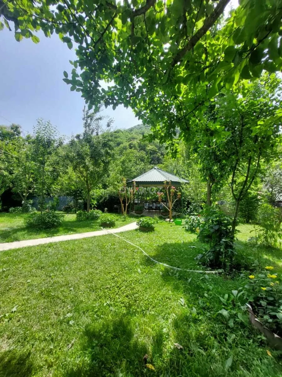 Kirayə 2 otaqlı bağ evi Qəbələdə — Qəbələ