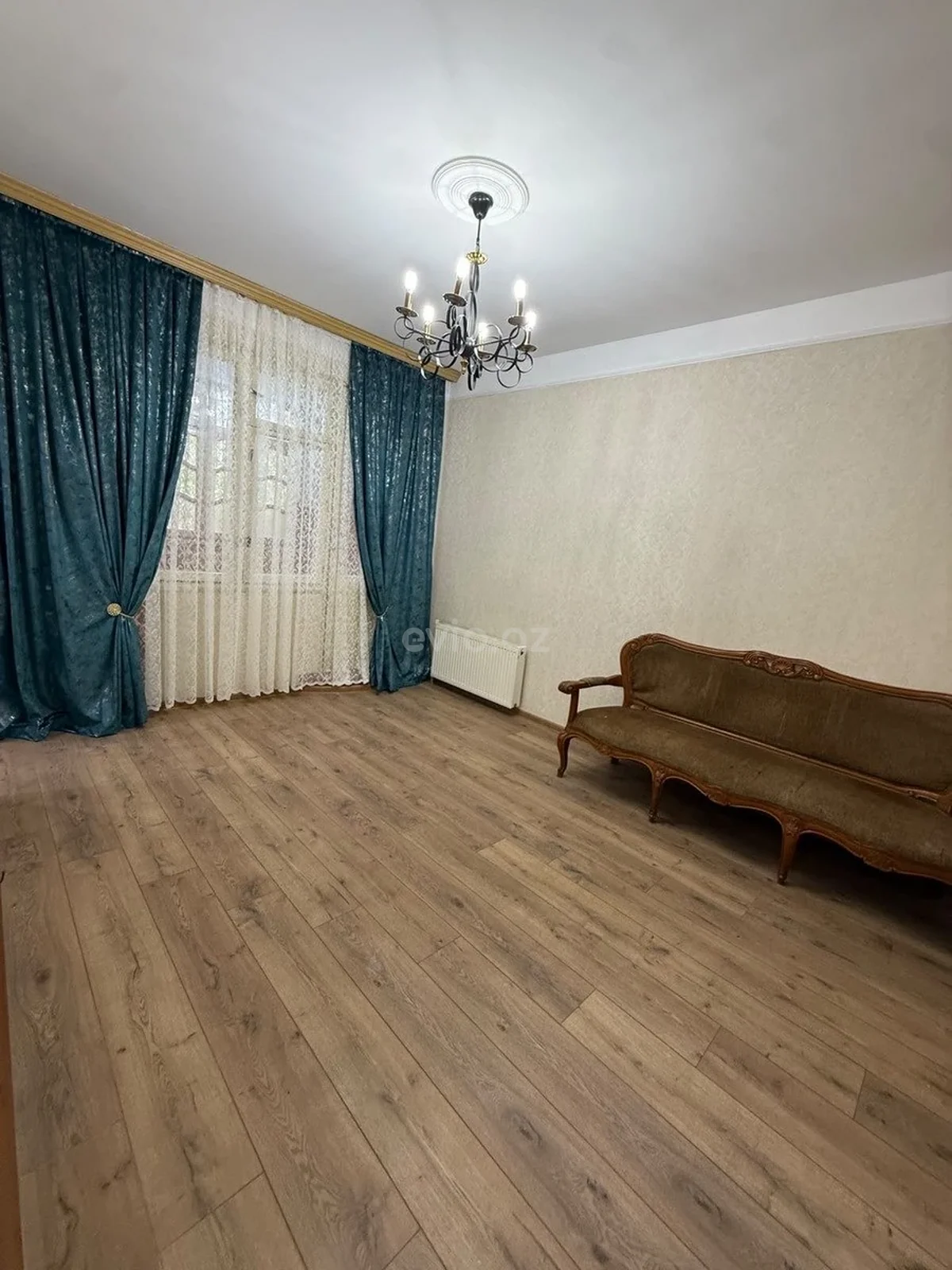 2 otaqlı tam təmirli mənzil satılır 4-cü mikrorayonda — Bakı