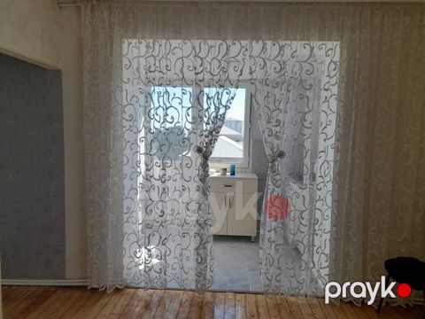 İcarəyə verilir 2 otaqlı köhnə tikili 55 m² — Bakı