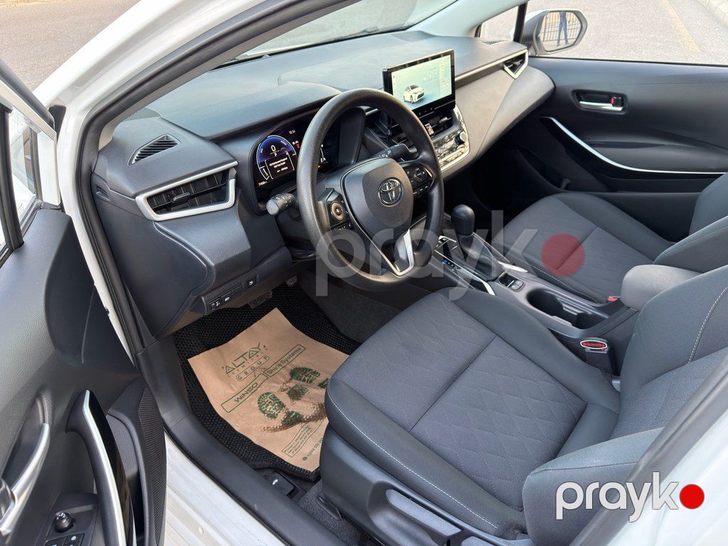Toyota Corolla, 1.8 L, 0.85 kWh, 2024 il, 70 000 km — Avtomobillər, Bakı (8)