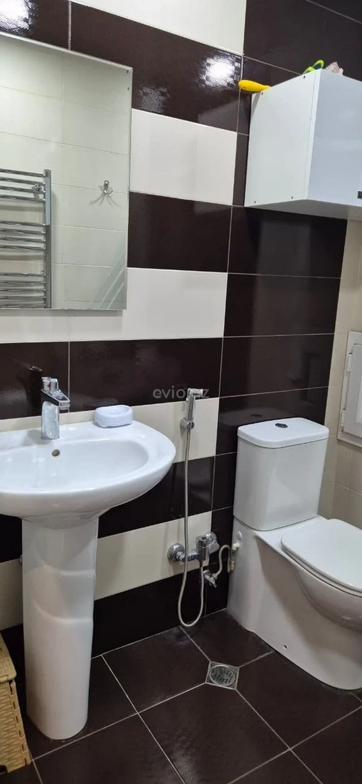Kirayə 2 otaqlı mənzil Nizami metrosu yaxınlığında — Mənzil, Bakı (11)