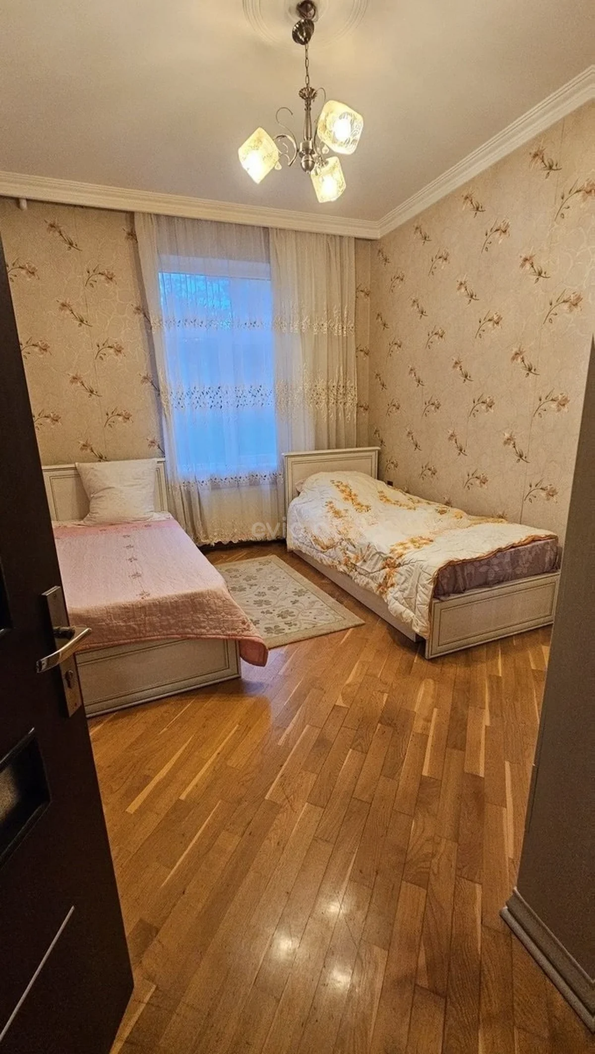 Kirayə 3 otaqlı mənzil 28 May metrosu yaxınlığında — Mənzil, Bakı (3)