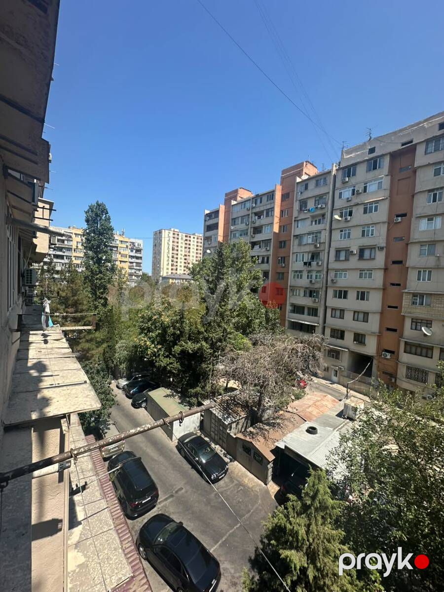 Satılır 2 otaqlı köhnə tikili 65 m² — Mənzil, Bakı (12)