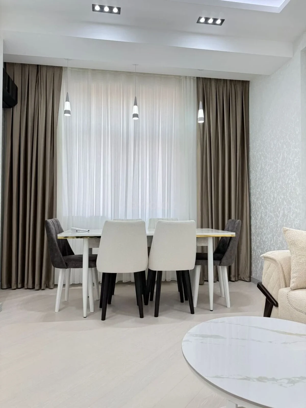 2 otaqlı tam təmirli mənzil satılır 7-ci mikrorayonda — Mənzil, Bakı (7)