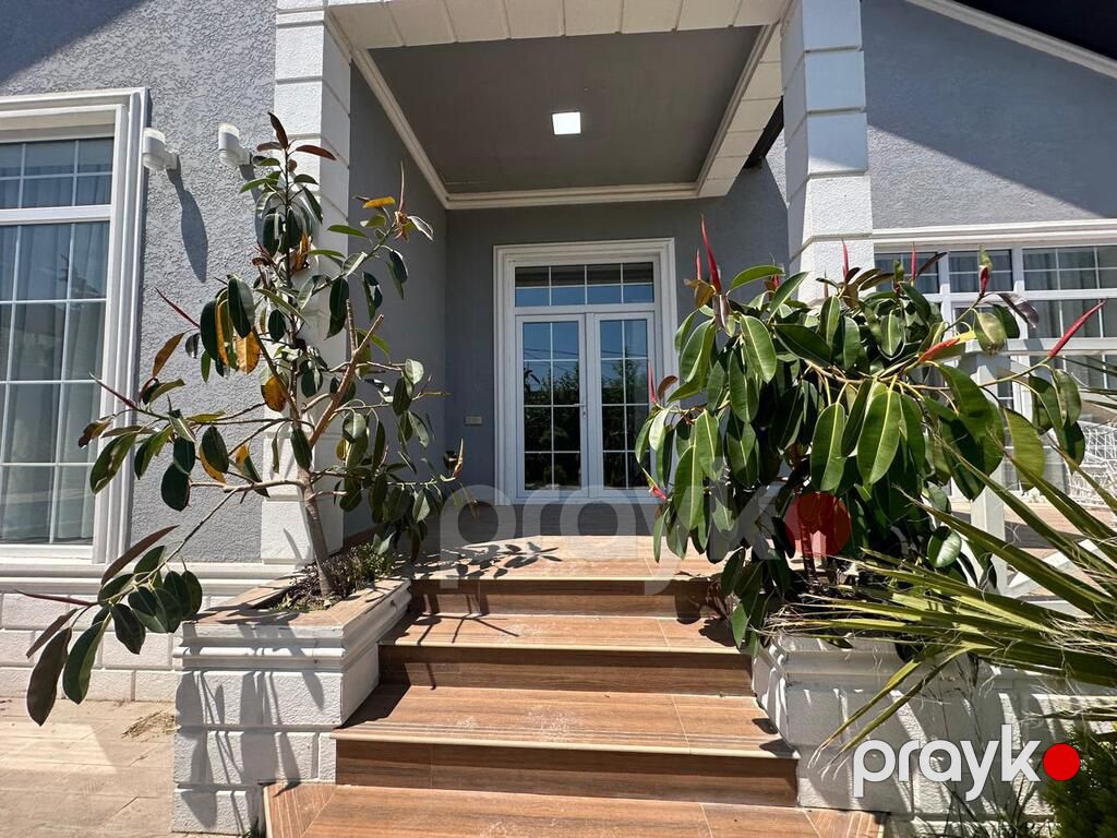 Satılır 5 otaqlı həyət evi/bağ evi 220 m² — Ev, villa, Bakı (9)