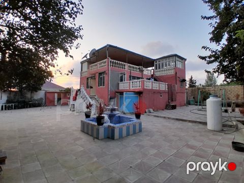 Satılır 4 otaqlı həyət evi/bağ evi 200 m² — Bakı