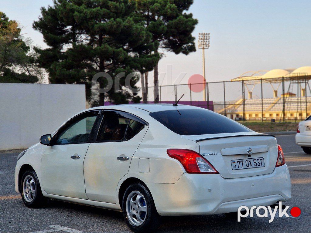 Nissan Sunny, 1.5 L, 2015 il, 295 680 km — Avtomobillər, Bakı (10)
