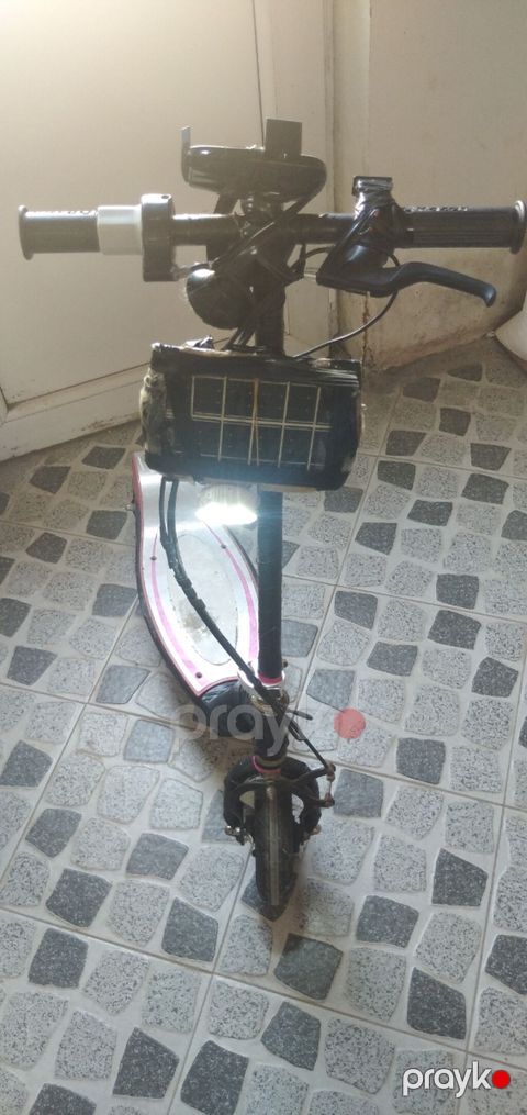 Elektrik skuter – uşaq/yeniyetmə üçün kompakt model - Marka: Razor — Bakı