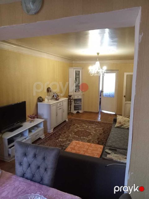 Satılır 3 otaqlı köhnə tikili 75 m² — Bakı