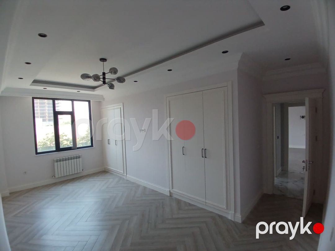 Satılır 4 otaqlı yeni tikili 225 m² — Mənzil, Bakı (11)