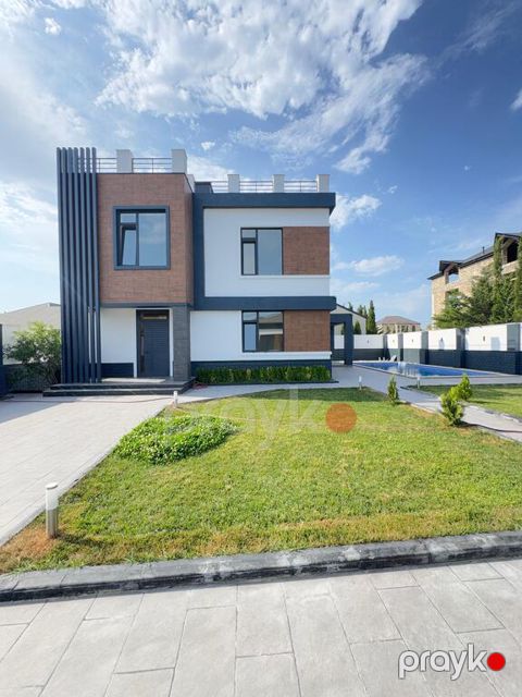Satılır 5 otaqlı həyət evi/bağ evi 400 m² — Bakı