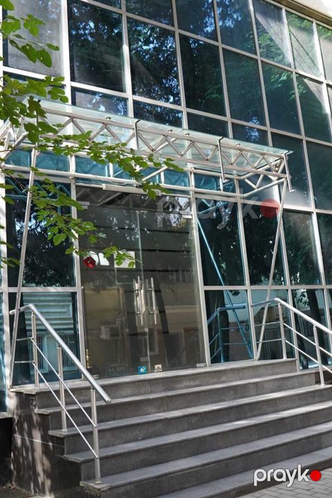 İcarəyə verilir 15 otaqlı ofis 1200 m² — Bakı