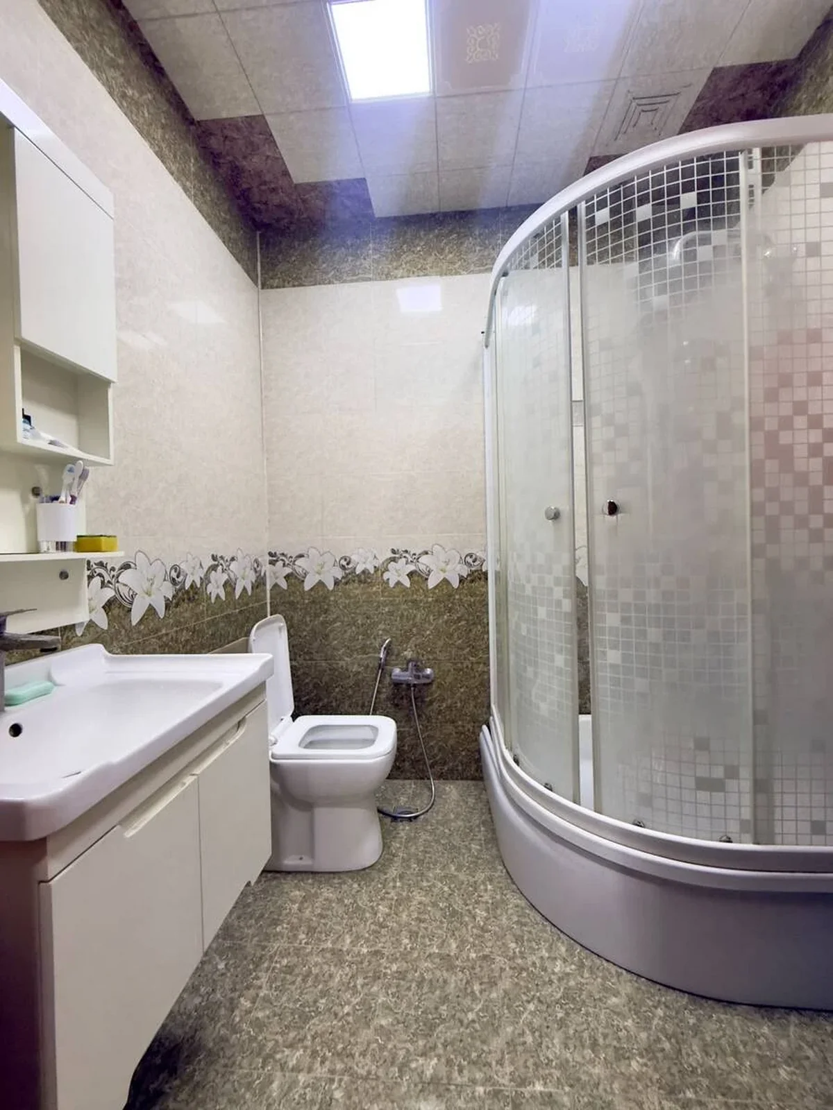 Kirayə 2 otaqlı mənzil Azadlıq prospekti metrosu yaxınlığında — Mənzil, Bakı (9)