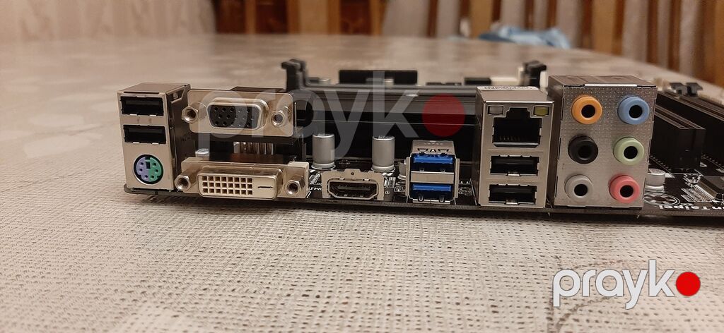 Bundle satılır - 110 AZN Ana plata Gigabyte GA-B85M-D3H CPU — Ana platalar, Bakı (2)