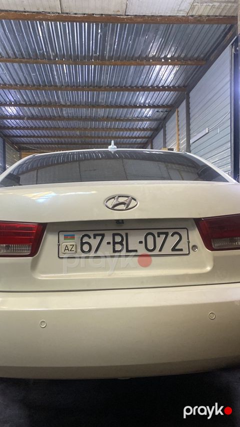 Avtomobil qeydiyyat nişanı -67-BL-072 — Bakı