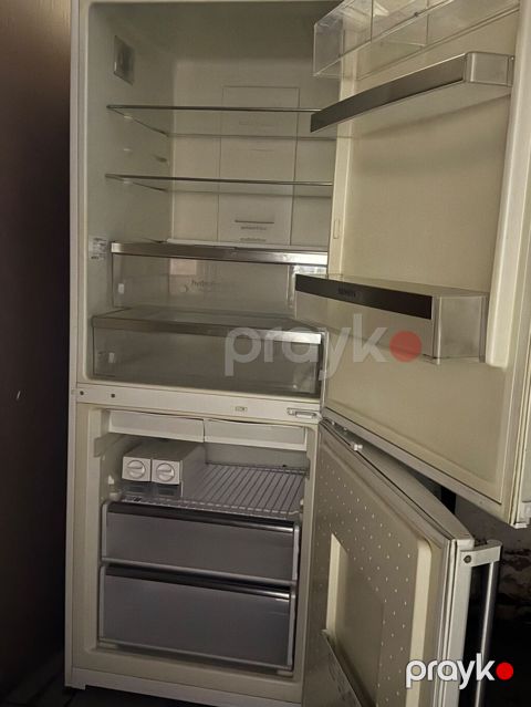 Siemens iki qapılı soyuducu (aşağıda dondurucu) - Rəng: ağ, şaquli ön — Bakı