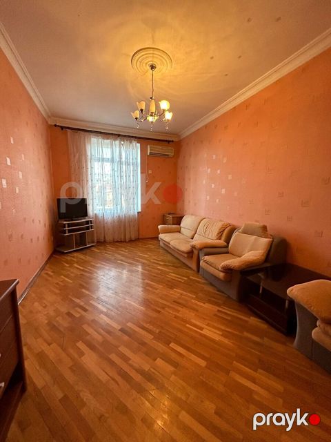 İcarəyə verilir 3 otaqlı köhnə tikili 80 m² — Bakı