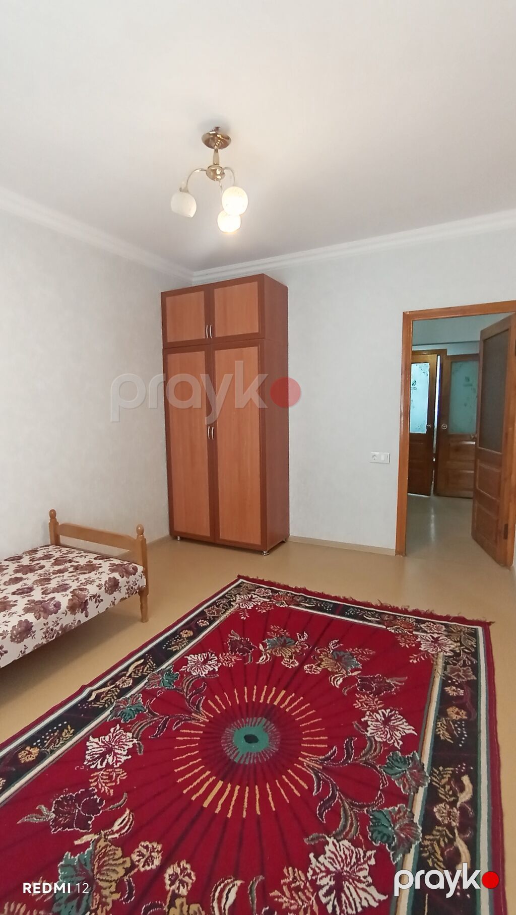 Vasitəçi Ancaq Ailə Şəkildəki Əşyalar Qalır — Mənzil, Bakı (7)