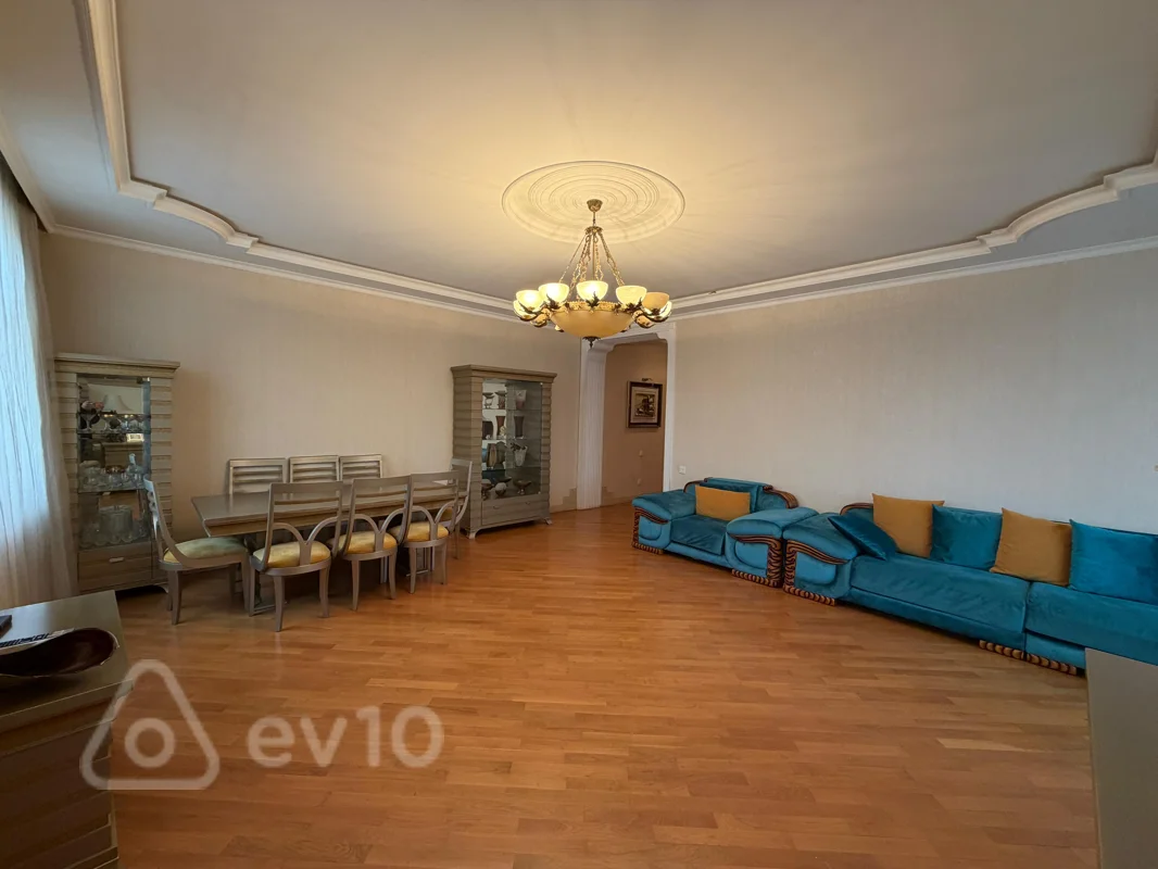 4 otaqlı mənzil, 186 m², Sabit Rəhman — Mənzil, Bakı (2)
