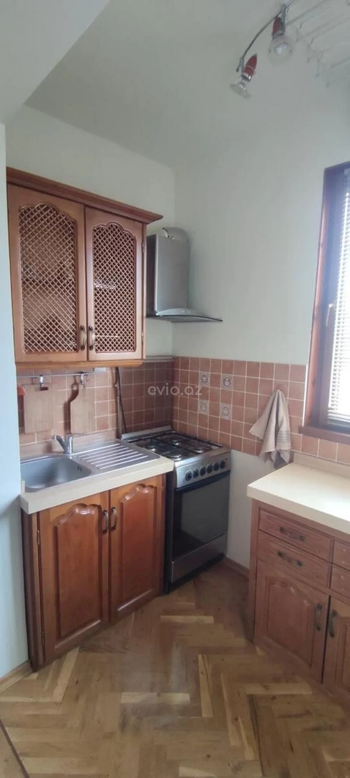 Kirayə 2 otaqlı mənzil 28 May metrosu yaxınlığında — Mənzil, Bakı (6)