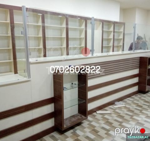 Aptek vitrini — Bakı