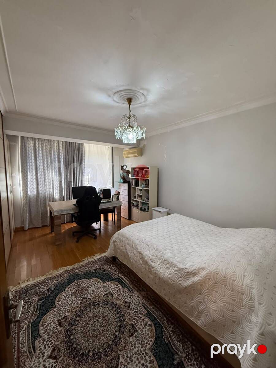 Satılır 4 otaqlı köhnə tikili 115 m² — Mənzil, Bakı (9)