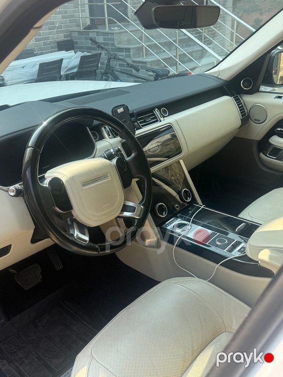 Land Rover Range Rover, 3.0 L, 2018 il, 130 357 km — Avtomobillər, Bakı (9)