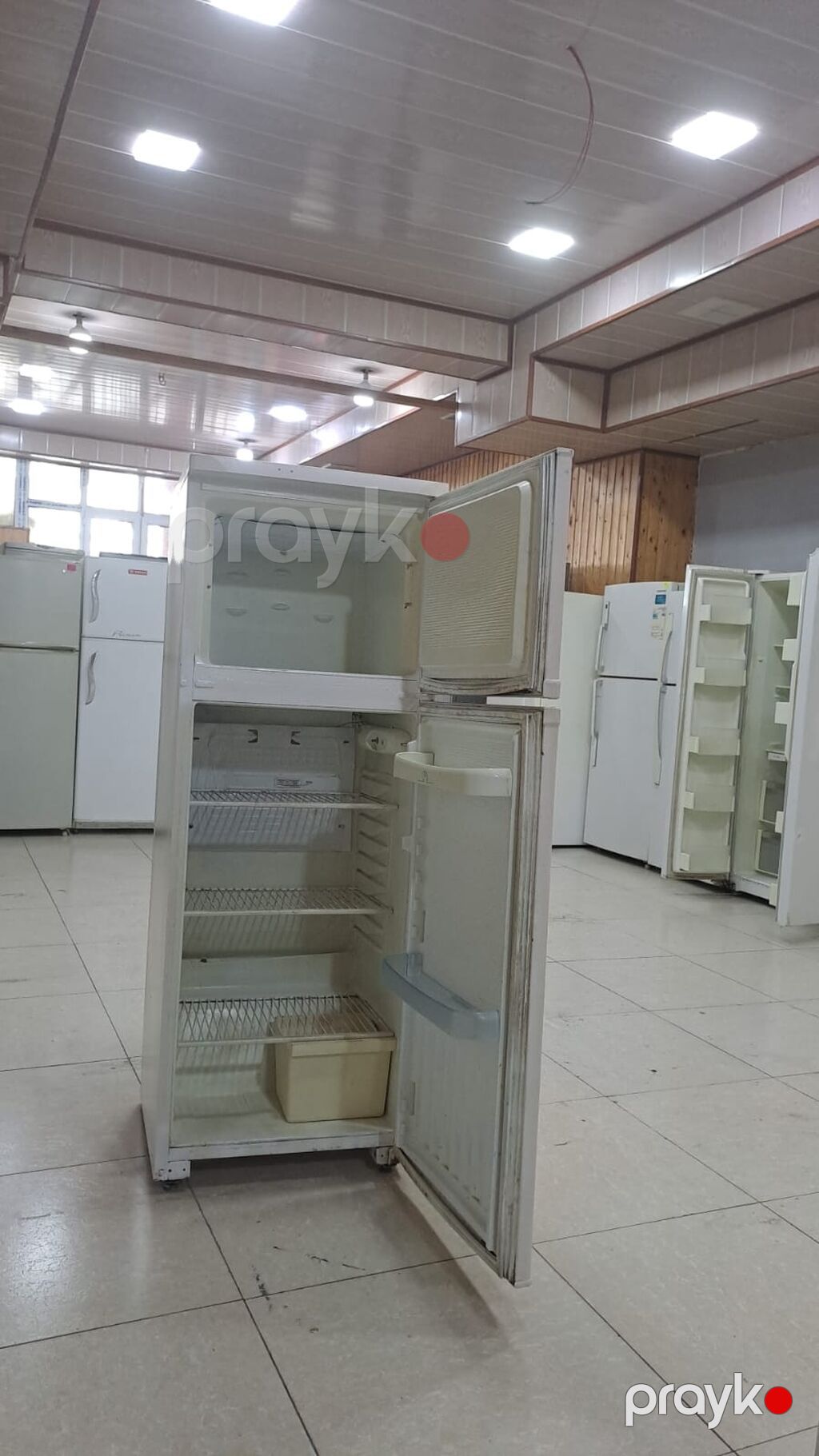 İki qapılı soyuducu (yuxarıda dondurucu) - Rəng: ağ - Korpusu — Soyuducular, Bakı (2)
