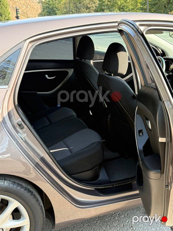 Hyundai i30, 1.6 L, 2012 il, 207 000 km — Avtomobillər, Şəki (11)