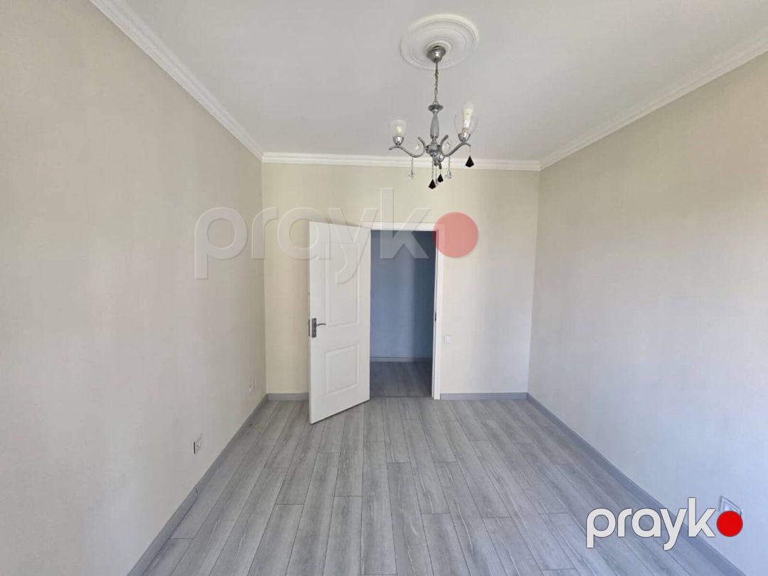 Satılır 2 otaqlı köhnə tikili 55 m² — Mənzil, Bakı (2)