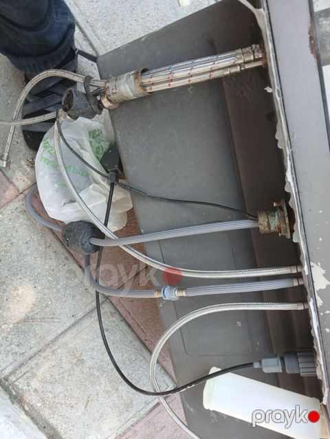 Mətbəx üçün qarışdırıcı kran komplekti – alt hissə və qoşulma — Digah