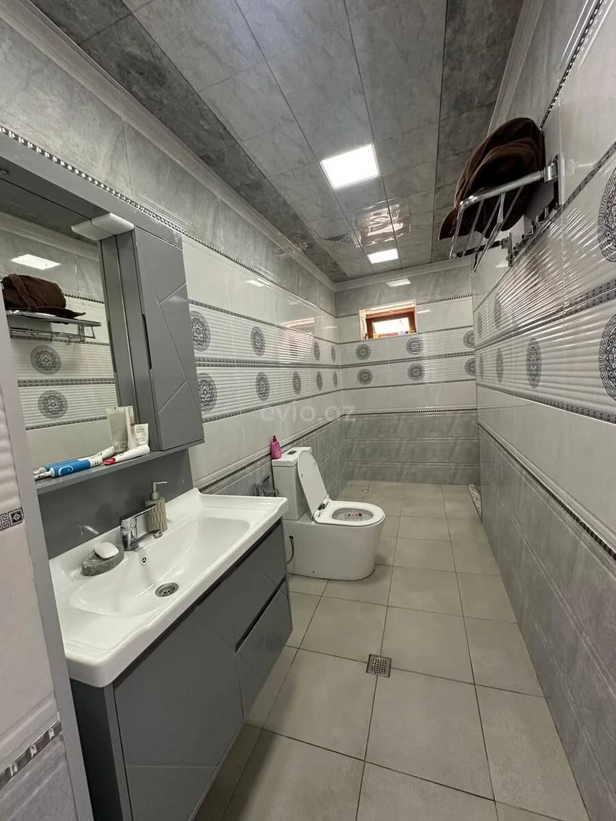 Kirayə 3 otaqlı mənzil İnşaatçılar metrosu yaxınlığında — Mənzil, Bakı (7)