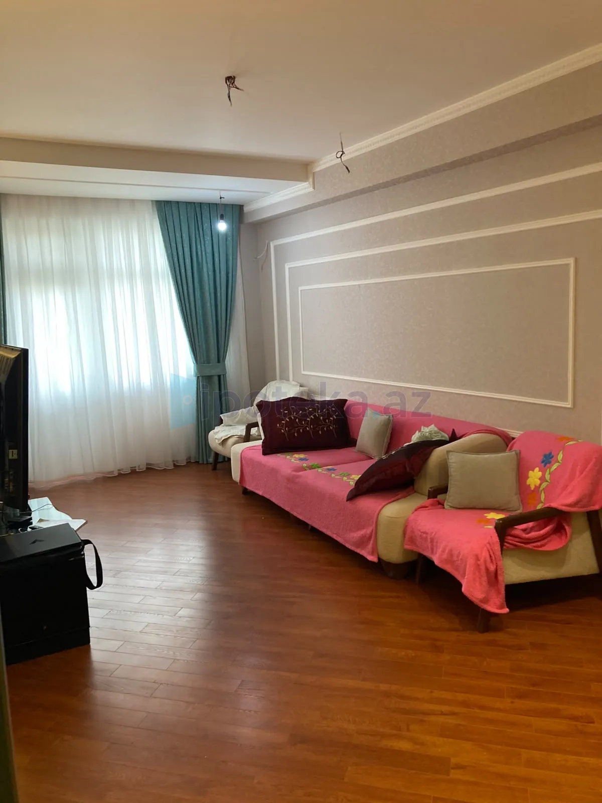 Satılır: 3 Otaq, Yeni tikili, Nəsimi r., 4-cü mkr q., 131.00 m² — Bakı