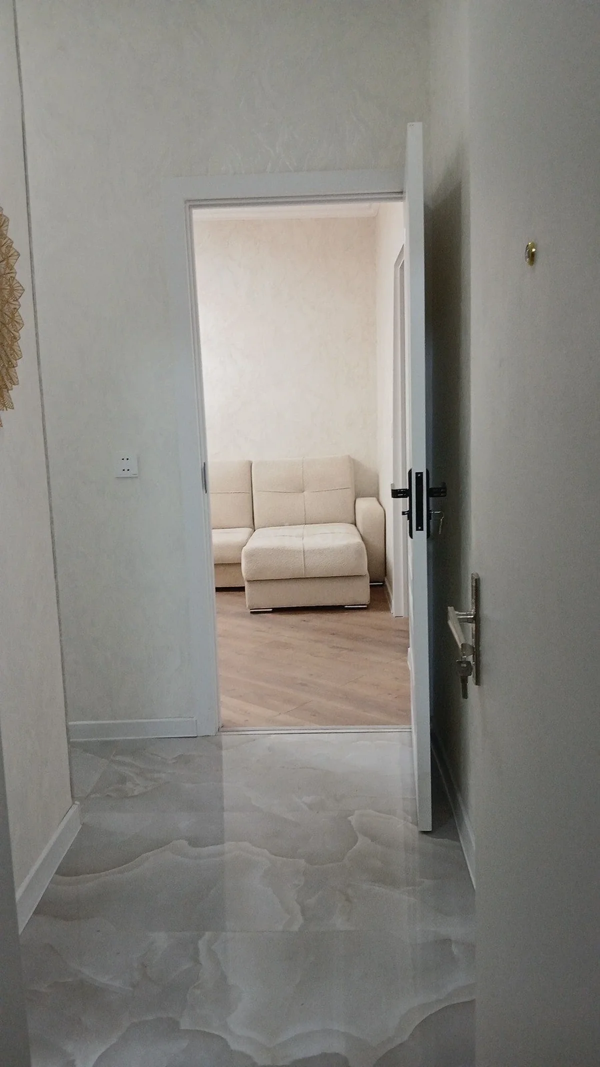 2 otaqlı tam təmirli mənzil satılır 9-cu mikrorayonda — Mənzil, Bakı (4)