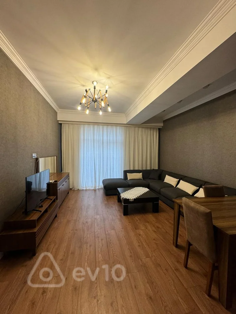4 otaqlı mənzil, 150 m², 1-ci Yaşıl Ada küçəsi — kirayə — Bakı