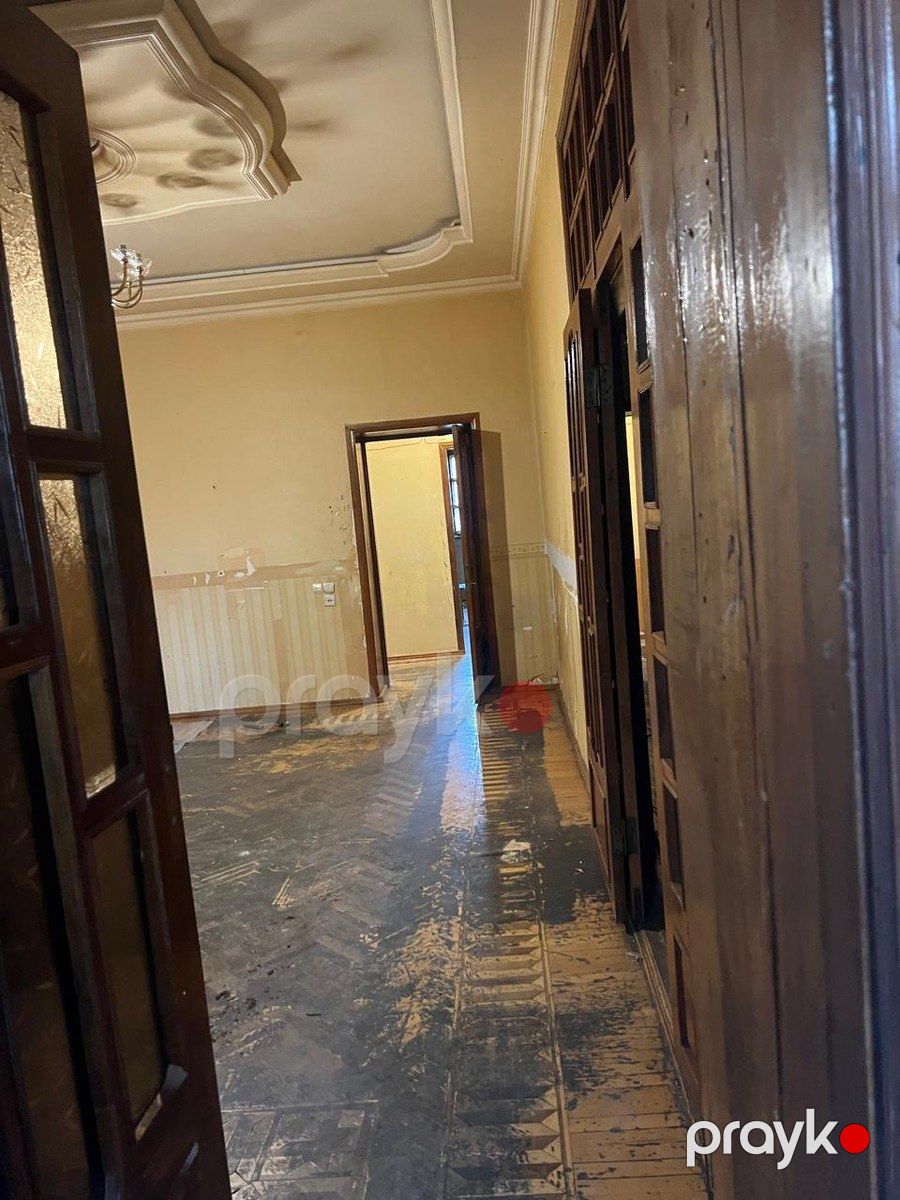 Satılır 6 otaqlı köhnə tikili 160 m² — Mənzil, Bakı (3)