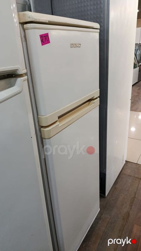 Beko iki qapılı soyuducu - Üst hissədə dondurucu bölmə, alt hissədə — Digah