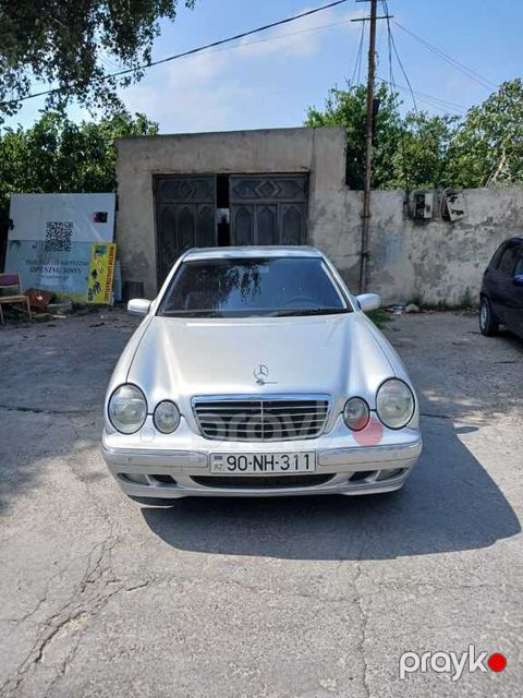 Mercedes E 240, 2.6 L, 2001 il, 332 000 km — Bakı