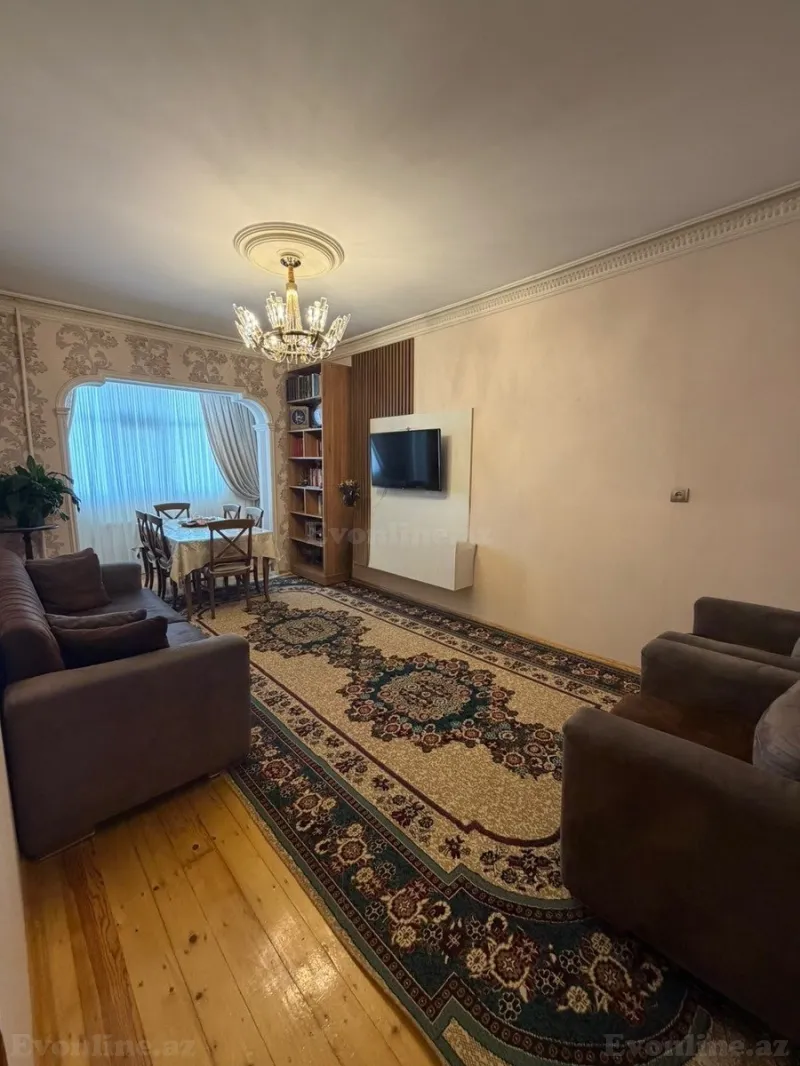 Satılır 3 otaqlı Mənzil Köhnə tikili 90 m² Bakı, Nizami r., Xalqlar Dostluğu m., 8-ci kilometr — Bakı