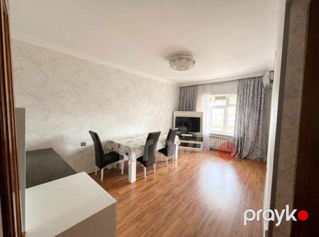 Satılır 4 otaqlı köhnə tikili 100 m² — Mənzil, Bakı (3)