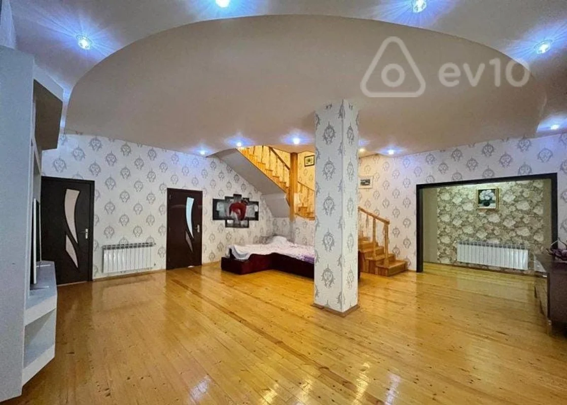 8 otaqlı həyət evi, 295 m², Pirşagi qəsəbəsi — Rəsul