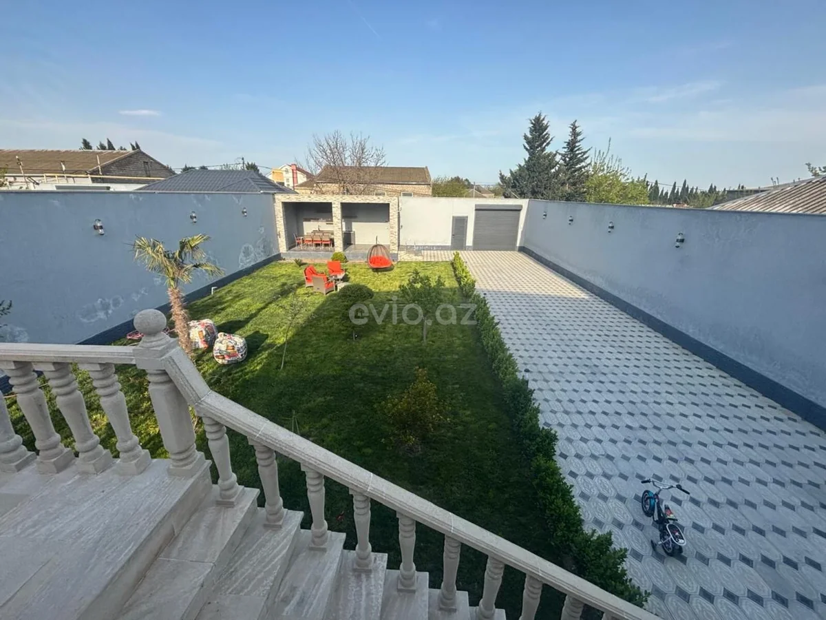 Kirayə 4 otaqlı bağ evi Buzovna qəsəbəsində — Bakı