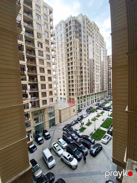Satılır 4 otaqlı yeni tikili 207 m² — Bakı