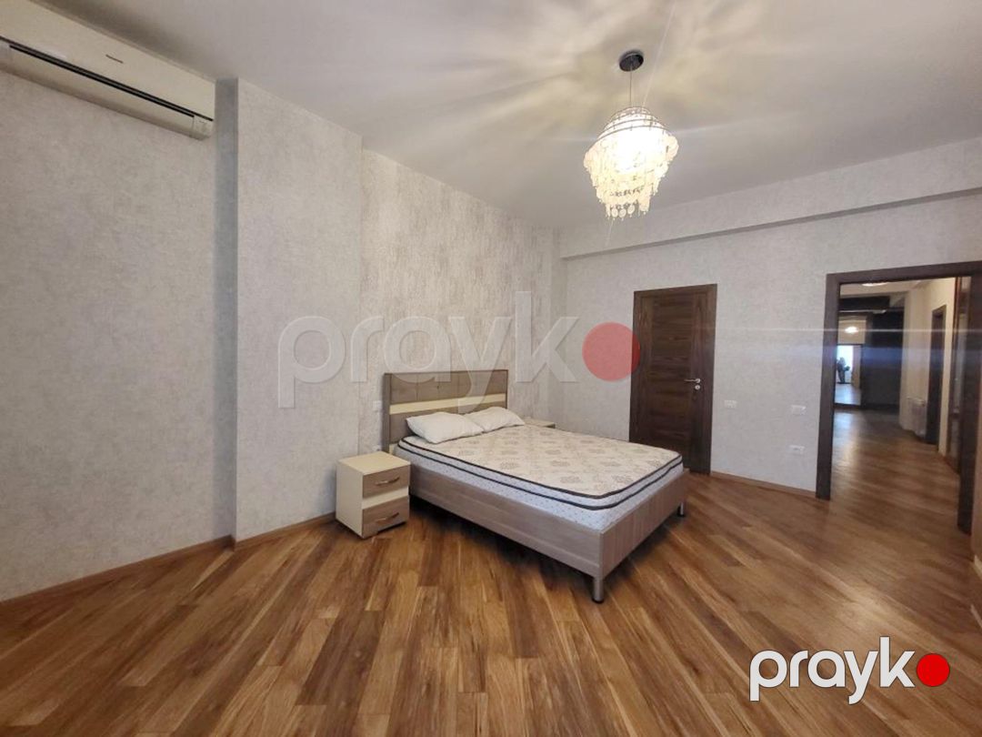 Satılır 4 otaqlı yeni tikili 180 m² — Mənzil, Bakı (11)