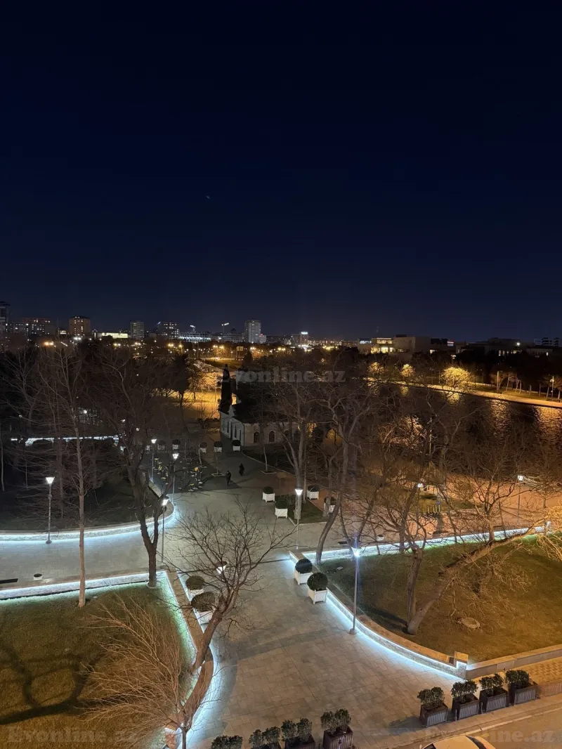 Satılır 5 otaqlı Mənzil Yeni tikili 217 m² Bakı, Nərimanov r — Bakı