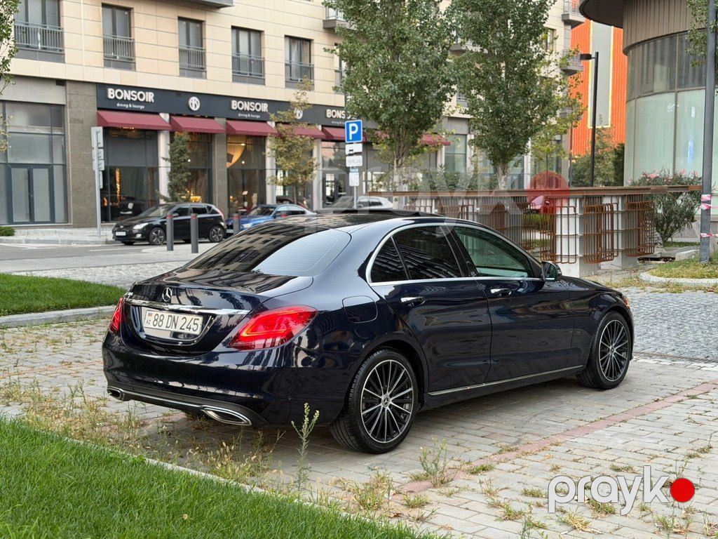 Mercedes C 300, 2.0 L, 2020 il, 70 000 km — Avtomobillər, Bakı (9)